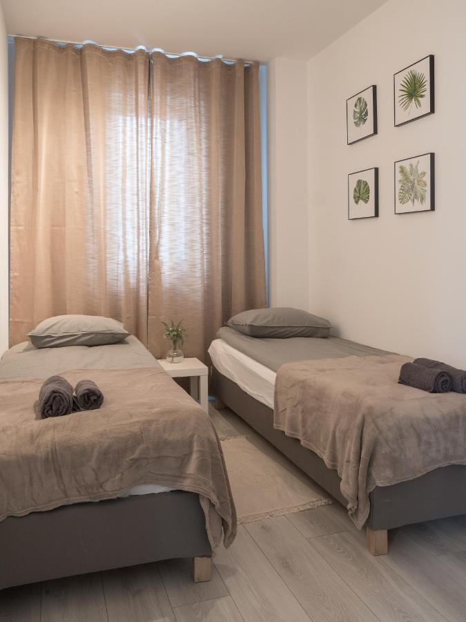 Apartament Clever 1 Kamienica Grochow Варшава Экстерьер фото